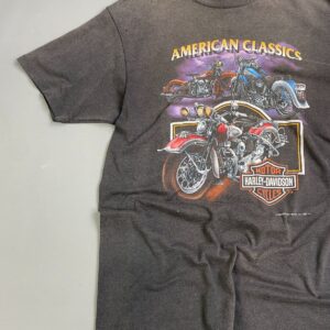 3D EMBLEM HARLEY DAVIDSON *AS-IS* 1980S PERFECTLY SUNFADED AMERICAN CLASSIC HARLEY DAVIDSON BOOT HILL LEATHER SHOP CHEROKEE NC SINGLE STITCH T-SHIRT in BLACK