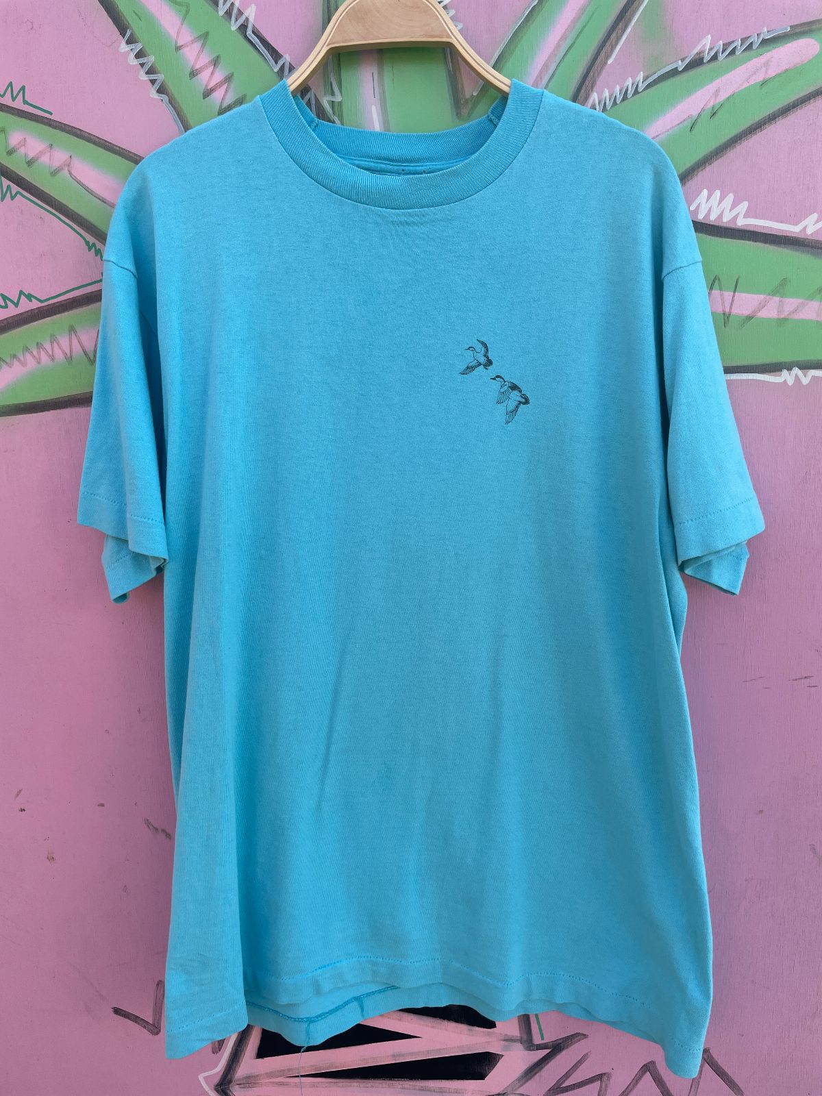 FRUIT OF THE LOOM CLASSIC! THE WHALEHEAD CLUB SINGLE STITCH T-SHIRT in TURQUOISE