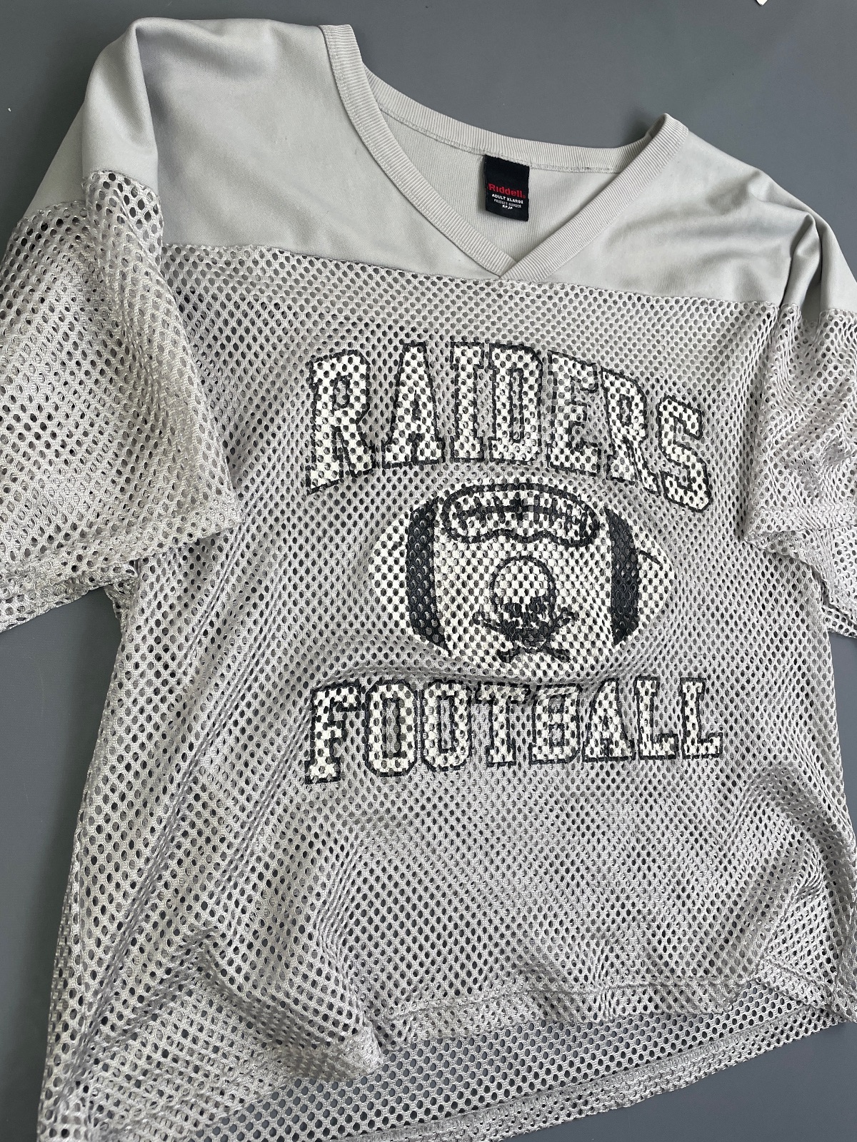 RIDDELL AS-IS VERY COOL RETRO MESH RAIDERS JERSEY in GREY, WHITE