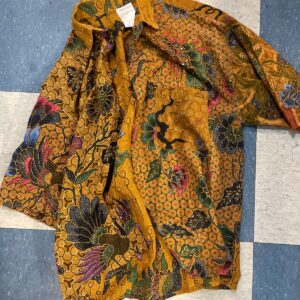 bali chie 1990S RAYON FLORAL PRINT SHORT SLEEVE BUTTON UP SHIRT BEADED DETAILS in YELLOW, GREEN, BLACK