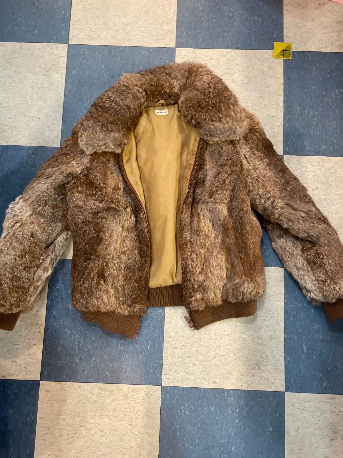 ADORABLE! 1970S RABBIT FUR BOMBER JACKET WITH RIBBED CUFFS in BROWN, MULTI