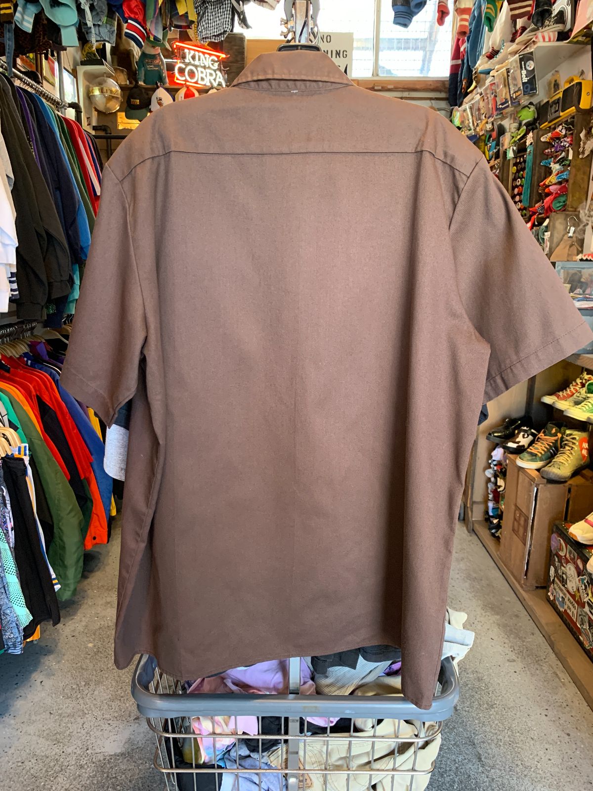 DICKIES 1990S SHORT SLEEVE WORK SHIRT ASSHOLE PATCH in BROWN