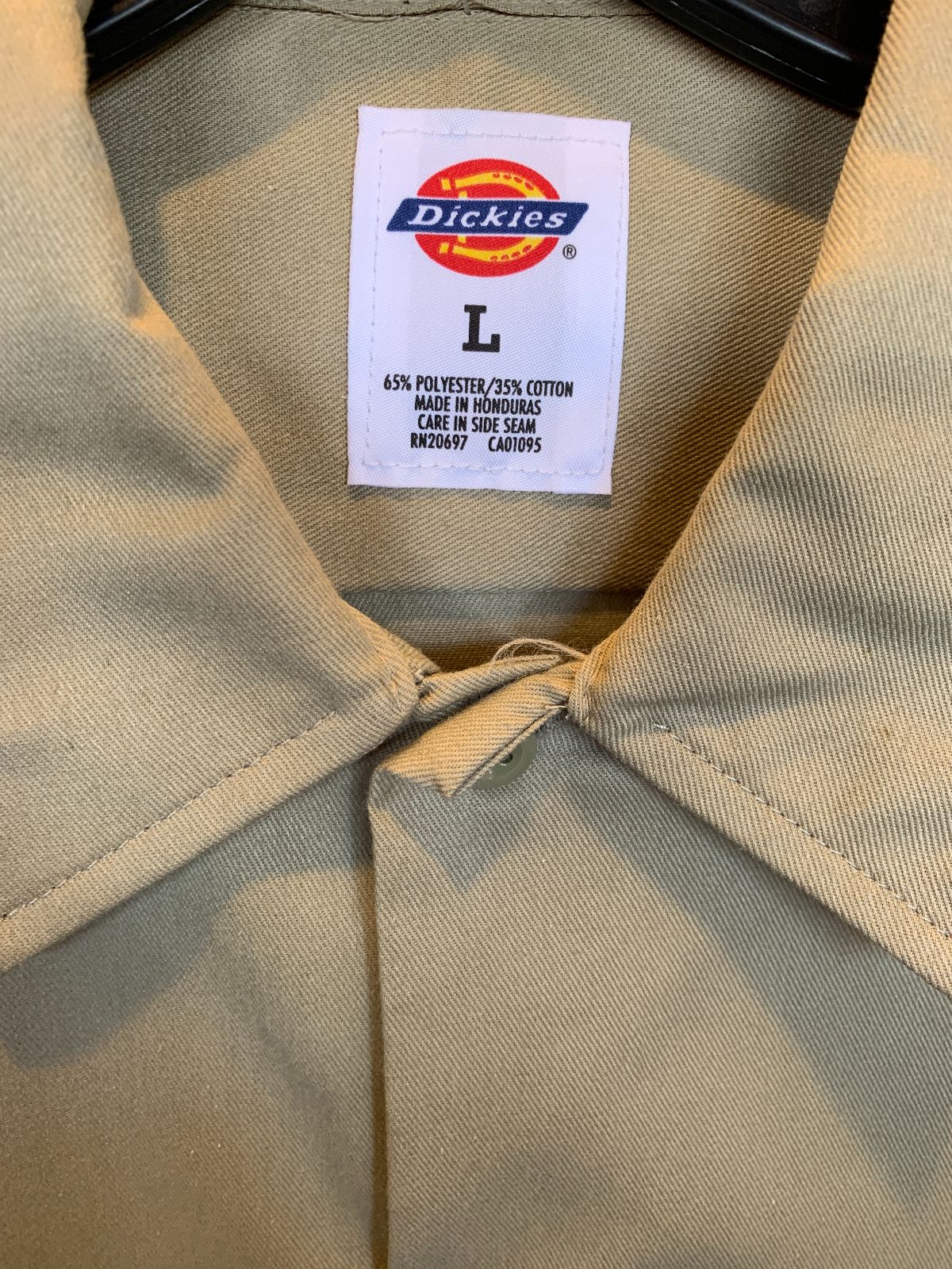 DICKIES CLASSIC DICKIES SHORT SLEEVE BUTTON DOWN WORK SHIRT in TAN