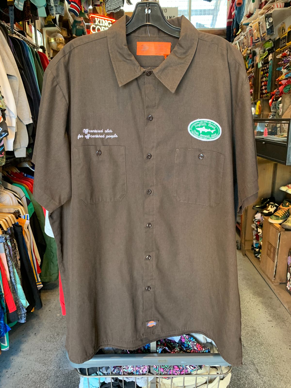 DICKIES EMBROIDERED DOGFISH HEAD ALE MECHANICS STYLE SHORT SLEEVE BUTTON DOWN WORK SHIRT in BROWN