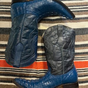 WHITE DIAMOND BLUE CROCODILE EMBROIDERED LEATHER POINTED TOE COWBOY BOOTS in BLUE