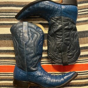 WHITE DIAMOND BLUE CROCODILE EMBROIDERED LEATHER POINTED TOE COWBOY BOOTS in BLUE