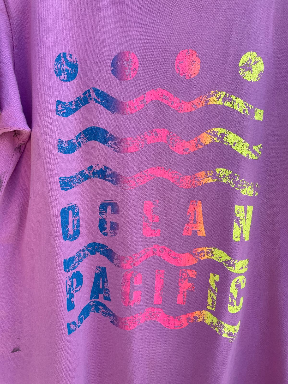 OCEAN PACIFIC 1990S OP NEON OMBRE GEOMETRIC SINGLE STITCH T-SHIRT W/ HAND MADE EMBROIDERED FLOWERS in PURPLE