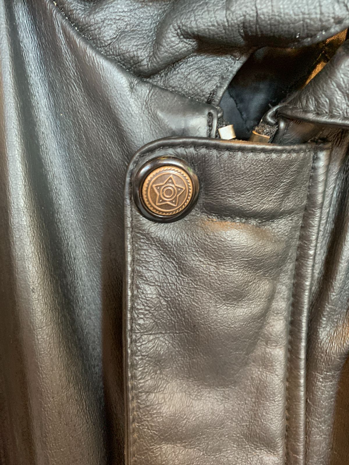 GOLDEN LEATHER AS-IS BLACK AND WHITE USA FLAG LEATHER JACKET in BLACK