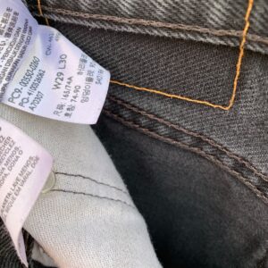 LEVIS AS-IS PERFECT FADE WITH LIGHT DISTRESS HEMMED LEVIS 550 STRAIGHT LEG 29X26 in BLACK