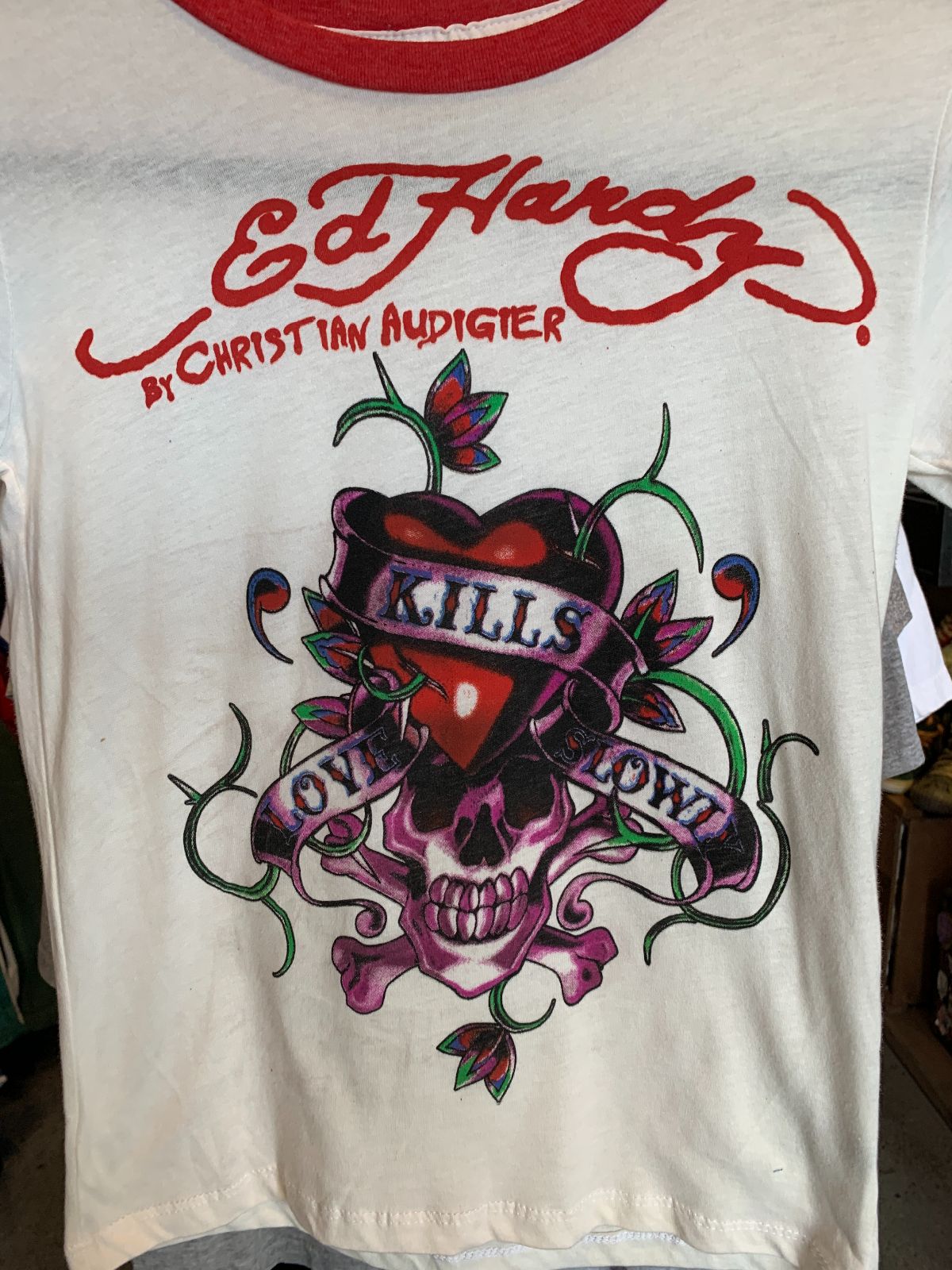 ED HARDY LOVE KILLS SLOW SKULL GRAPHIC RINGER T-SHIRT in WHITE, RED