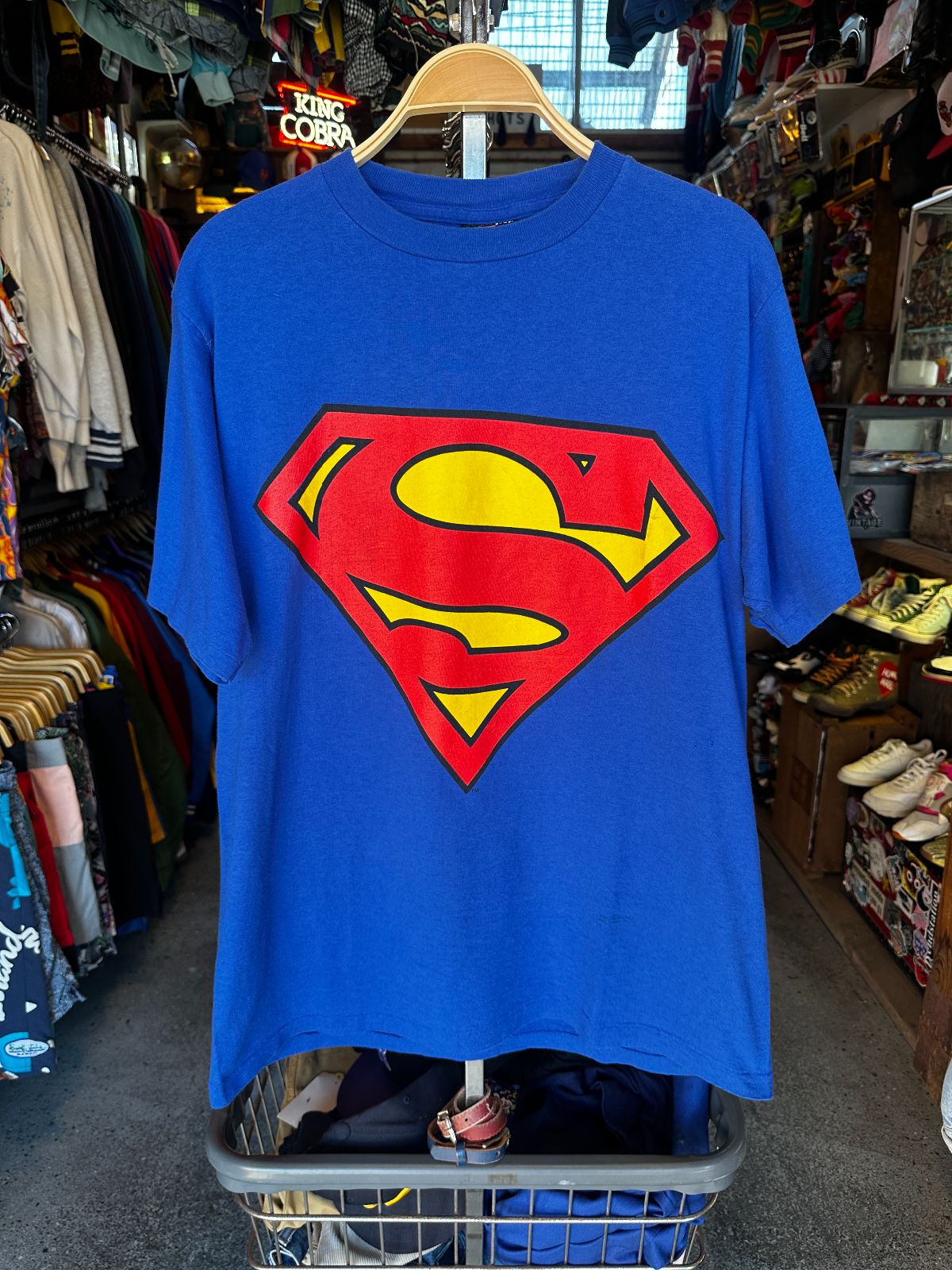 WARNER BROS. 2000 SINGLE STITCH SUPERMAN EMBLEM T-SHIRT OVERSIZED LOGO - OFFICIAL MERCH in BLUE, RED, YELLOW
