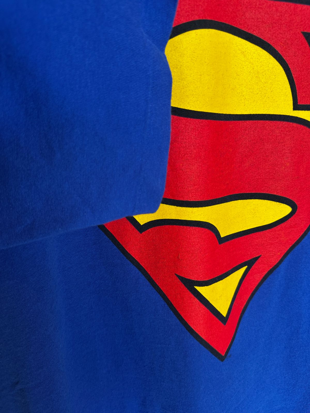WARNER BROS. 2000 SINGLE STITCH SUPERMAN EMBLEM T-SHIRT OVERSIZED LOGO - OFFICIAL MERCH in BLUE, RED, YELLOW