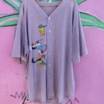 *AS-IS* 1990S PERFECTLY SUN FADED LOONEY TUNES 100% COTTON BASEBALL JERSEY WITH TWEETY & SYLVESTER GRAPHIC