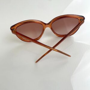 LIZ CLAIBORNE SHEER CUSTOM GRADIENT TINT AMBER LENSE OVERSIZED ROUNDED CATEYE SUNGLASSES in AMBER