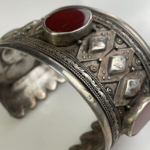 DECORATIVE TRIBAL STERLING SILVER? CUFF BRACELET SEMI-PRECIOUS STONE INLAY in SILVER, OXBLOOD