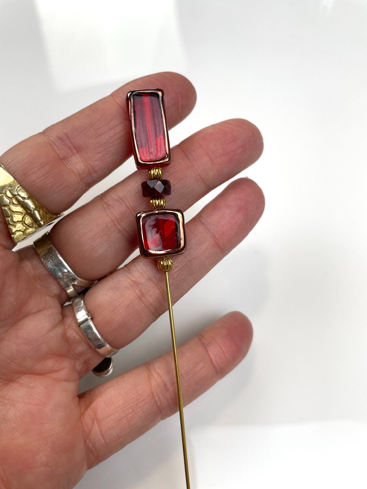 HAND BLOWN MURANO GLASS BRASS STICK PIN, HAT PIN in GOLD, RED