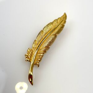 MONET NICE! VERMEIL GOLD FEATHER BROOCH *SIGNED in GOLD
