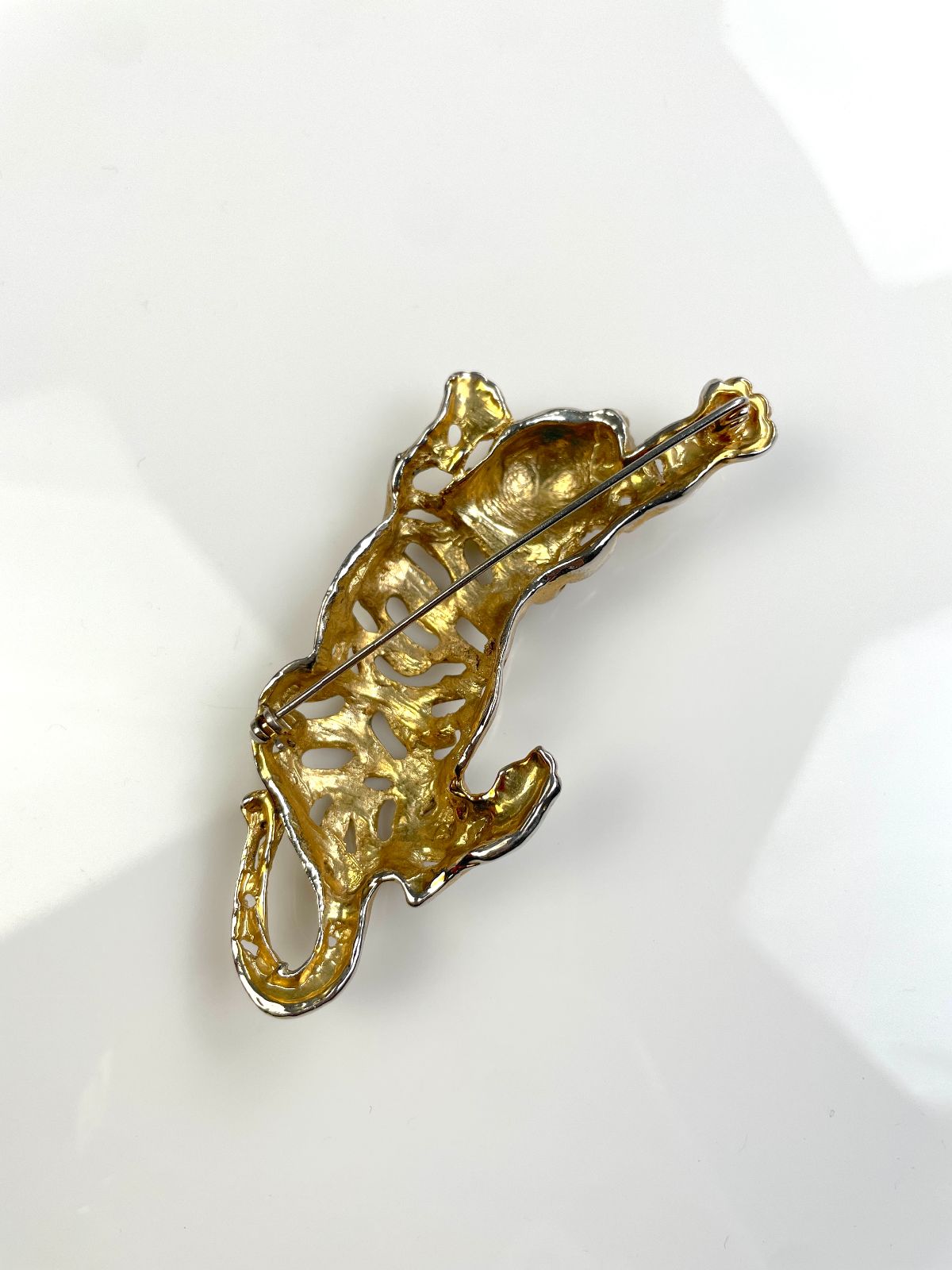 MATTE GOLD TIGER BROOCH CUT OUT, BLACK RHINESTONE ACCENTS