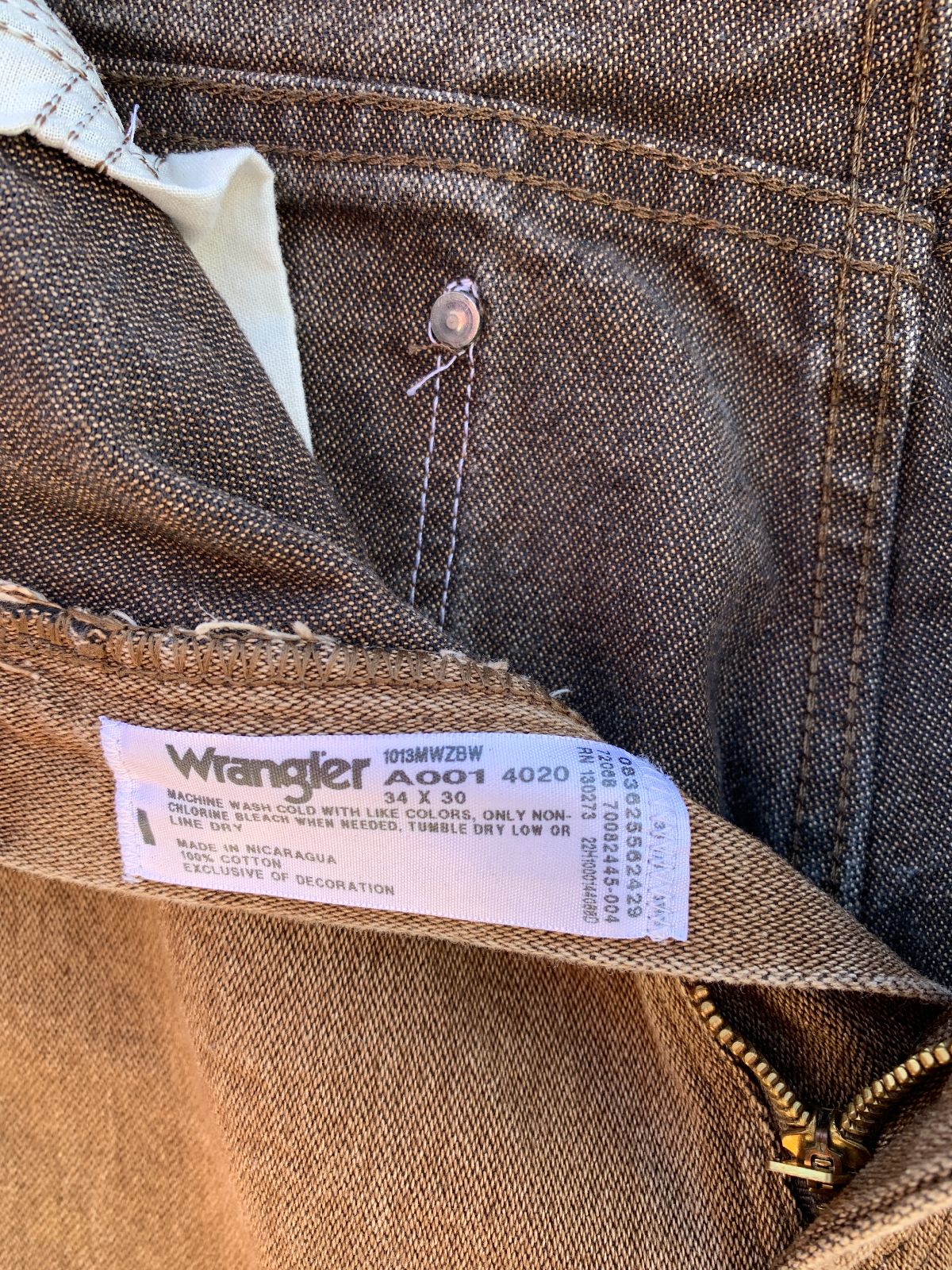 WRANGLER FADED WRANGLER A001 BROWN STRAIGHT LEG JEANS in BROWN