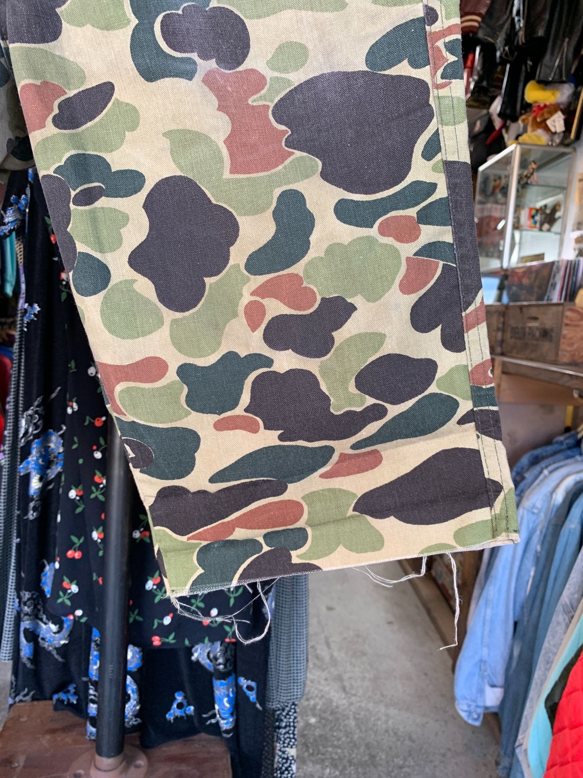 CHARLES DALY AS-IS 80S DISTRESSED CHARLES DALY CAMO CUT OFF SHORTS in GREEN