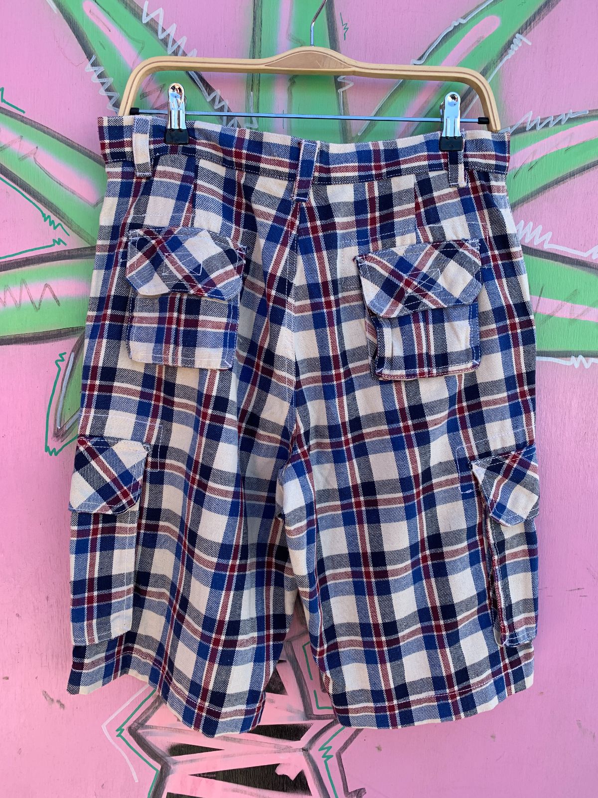 LMUNIC LMUNIC RED WHITE AND BLUE PLAID CARGO SHORTS in BLUE