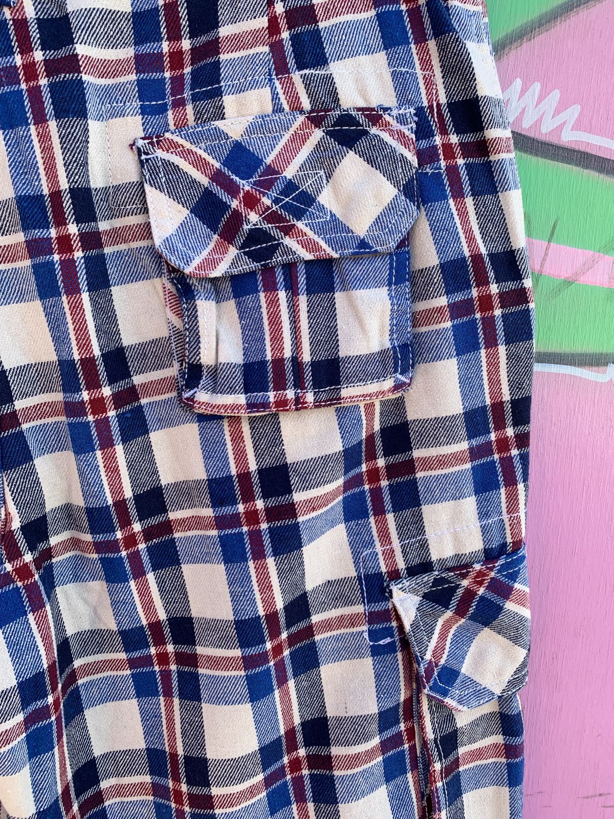 LMUNIC LMUNIC RED WHITE AND BLUE PLAID CARGO SHORTS in BLUE