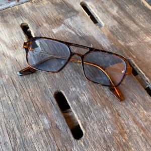 TORTOISE FRAME GOLD STEM WITH BLUE LENSES SUNGLASSES in TORTOISE