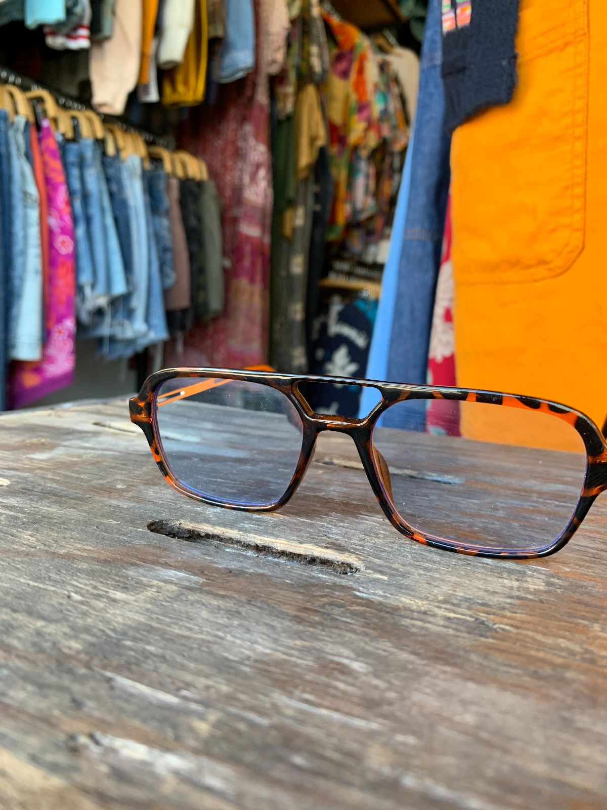 TORTOISE FRAME GOLD STEM WITH BLUE LENSES SUNGLASSES in TORTOISE