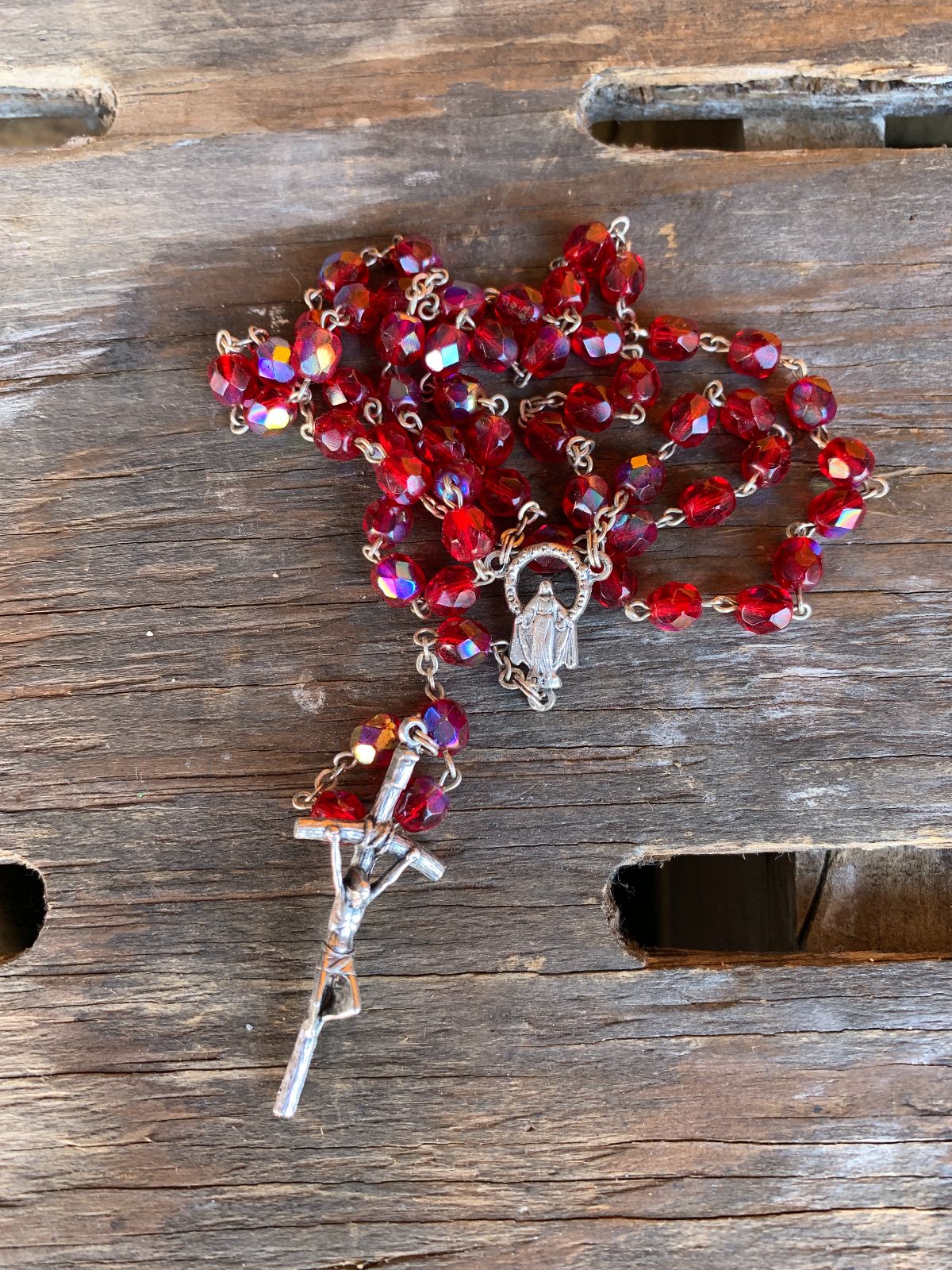 ITALY RED IRIDESCENT GLASS AND SILVER CROSS ROSARY in RED
