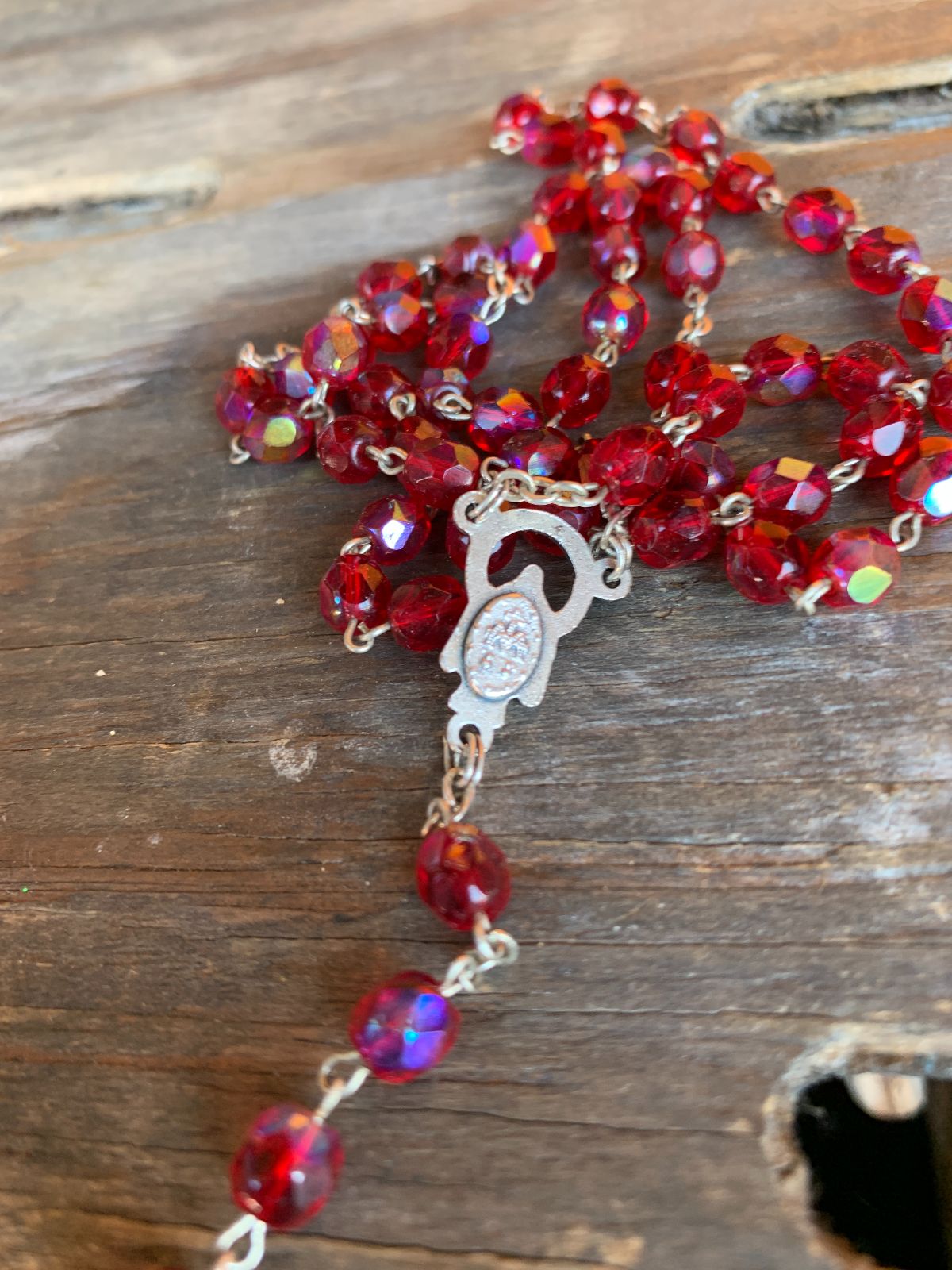ITALY RED IRIDESCENT GLASS AND SILVER CROSS ROSARY in RED