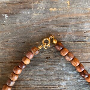 VINTAGE WOOD BEADED NECKLACE in BROWN