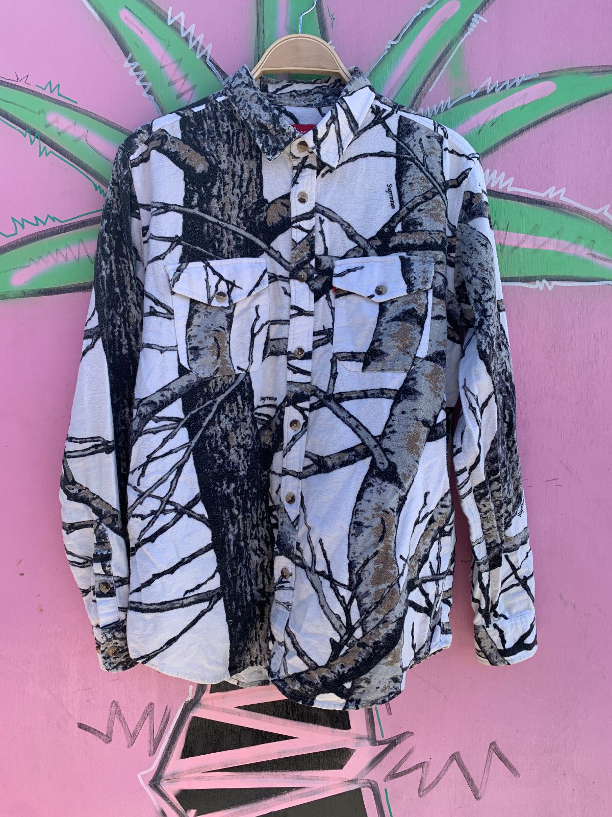 SUPREME *AS-IS* SUPREME REALTREE FLEECE BUTTON DOWN SHIRT in WHITE