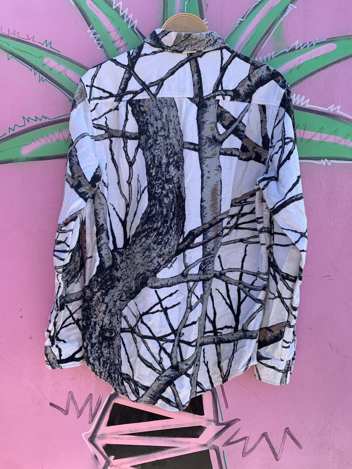 SUPREME *AS-IS* SUPREME REALTREE FLEECE BUTTON DOWN SHIRT in WHITE
