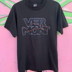 SCREEN STARS BEST 1990S VERMONT SNOWFALL AND ROLLING HILLS SINGLE STITCH T-SHIRT - STAR WARS LETTERING in BLACK