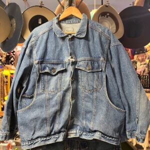 VENEZIA *AS-IS*1980S PERFECTLY DISTRESSED BOXY FIT DENIM JACKET, UNIQUE SCOOP SIDE POCKETS in BLUE